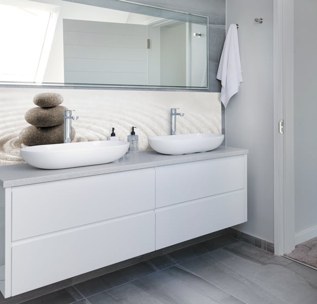 crédence sur-mesure, vasque, ambiance zen, sable et galets