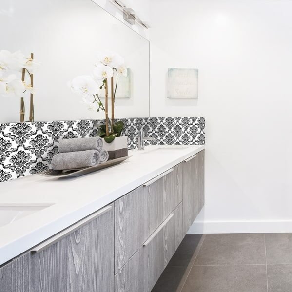 panneau mural salle de bains baroque noir et blanc