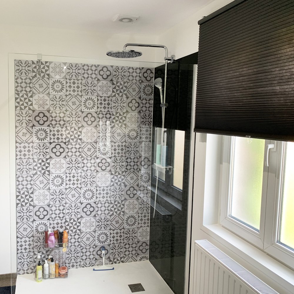 crédence douche personnalisée carreaux de ciment